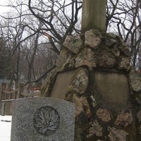 isitt_russia_cemetery_1