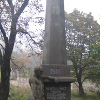 isitt_russia_cemetery_134