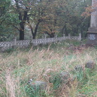 isitt_russia_cemetery_139