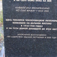 isitt_russia_cemetery_140