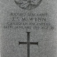 isitt_russia_cemetery_25