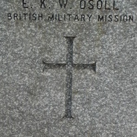 isitt_russia_cemetery_40