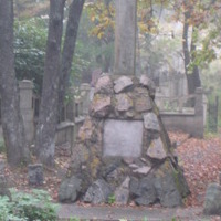 isitt_russia_cemetery_74