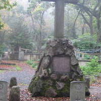 isitt_russia_cemetery_87