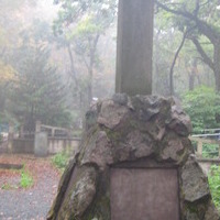isitt_russia_cemetery_91