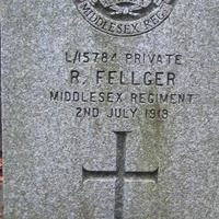 isitt_russia_cemetery_92