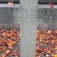 isitt_russia_cemetery_96