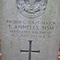 isitt_russia_cemetery_97
