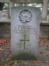 open a larger version of this image Edwin Stephenson grave - Vladivostok - 2008